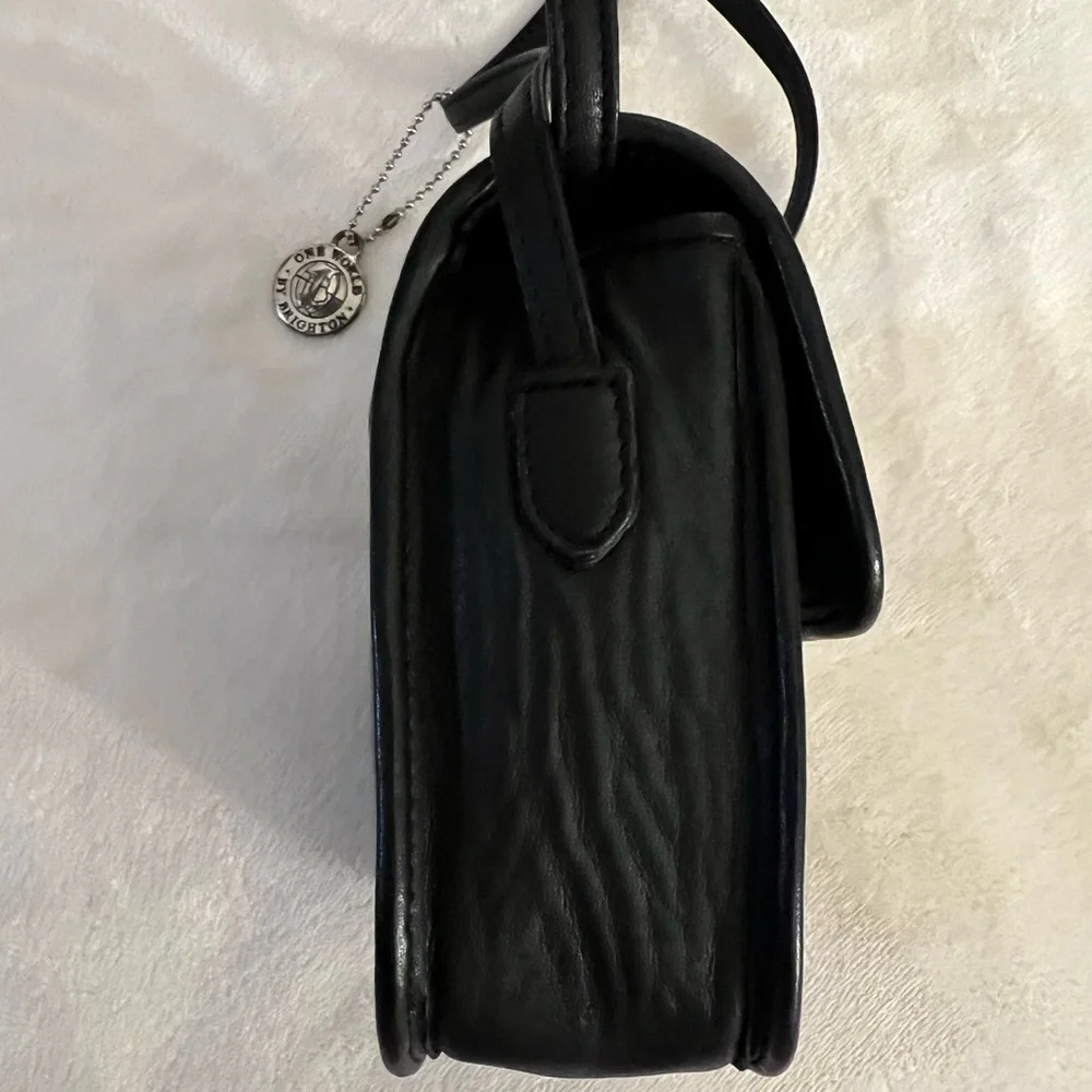 🩷 Brighton One World Leather Mini Crossbody Black Croc-Embossed/ Full leather 🩷